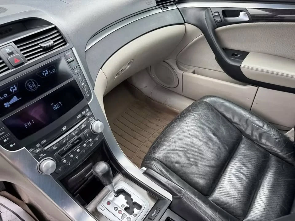2008 Acura TL 3rd Gen - Image 10 of 15