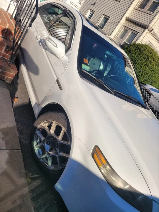 2008 Acura TL 3rd Gen - Image 2 of 9