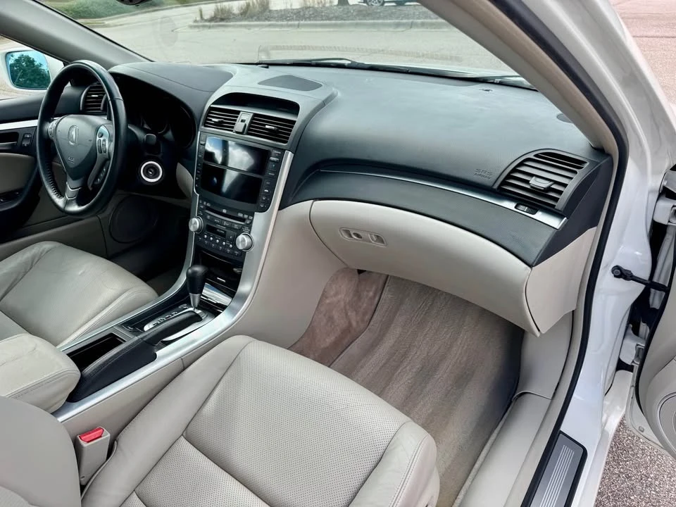 2008 Acura TL 3rd Gen - Image 17 of 18