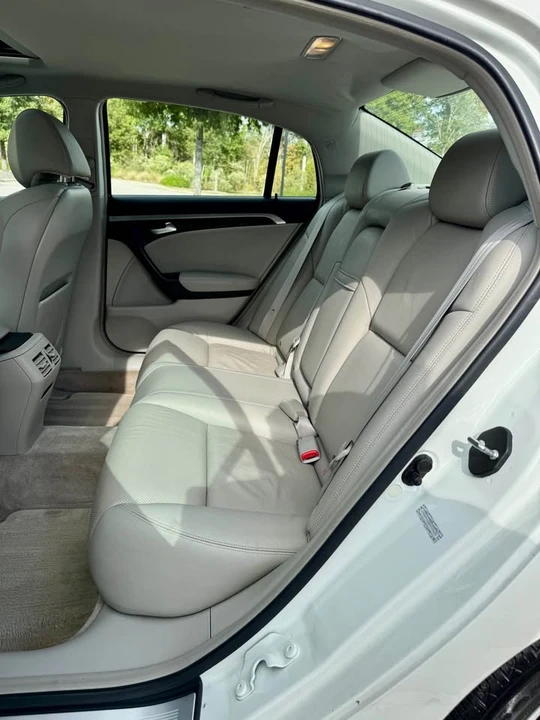 2008 Acura TL 3rd Gen - Image 11 of 18