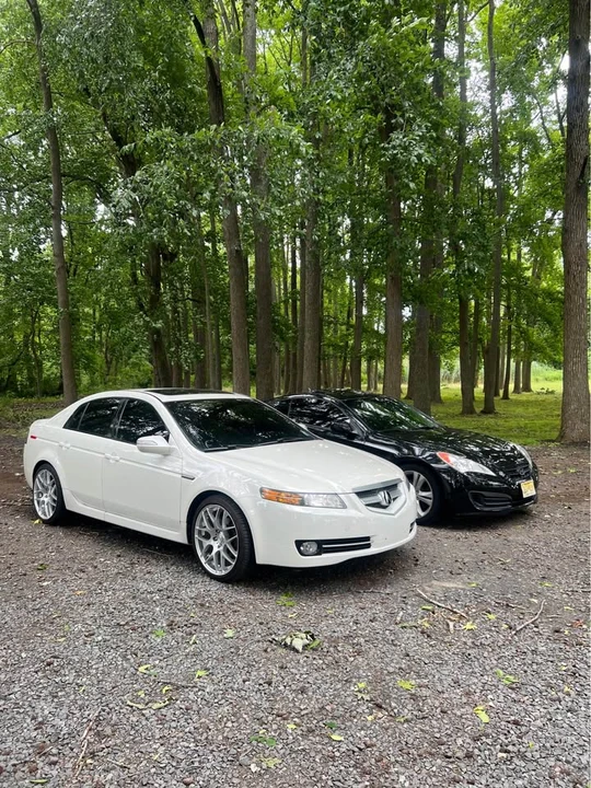 2008 Acura TL 3rd Gen - Image 2 of 3