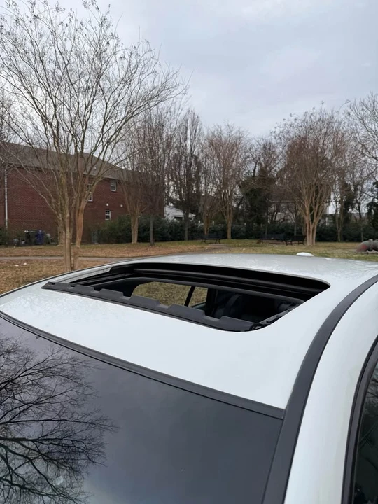 2008 Acura TL 3rd Gen - Image 15 of 17