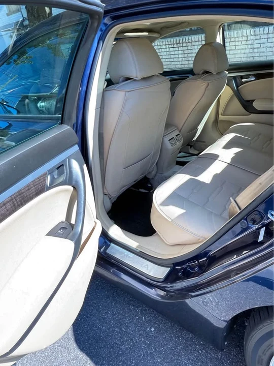 2008 Acura TL 3rd Gen - Image 13 of 16