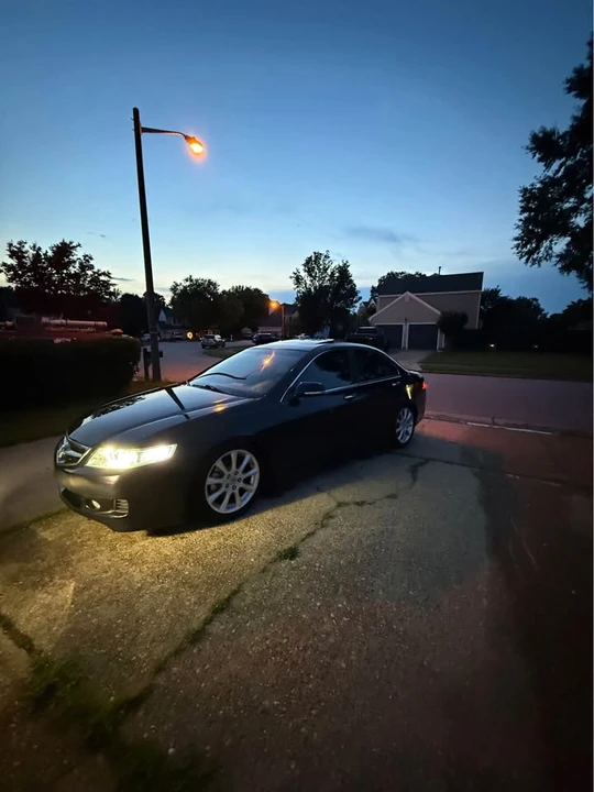 2008 Acura TSX 1st Gen - Image 2 of 9