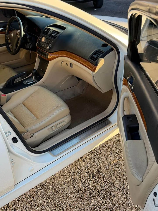 2008 Acura TSX 1st Gen - Image 13 of 15