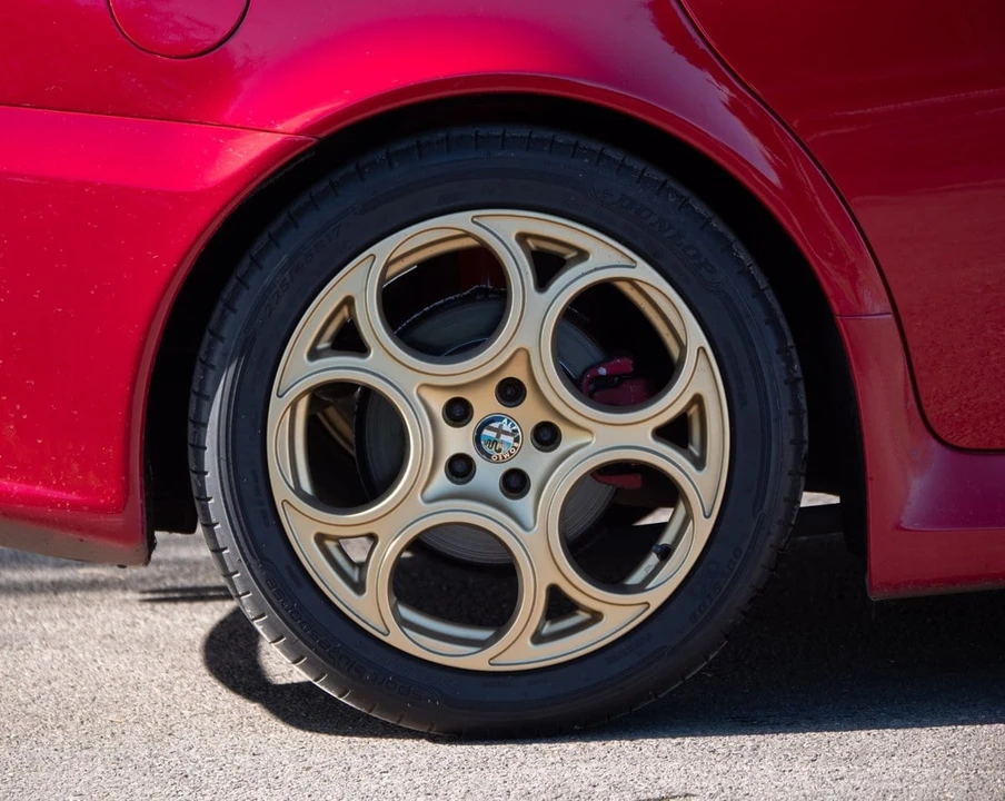 2008 Alfa Romeo 156 GTA - Image 26 of 30
