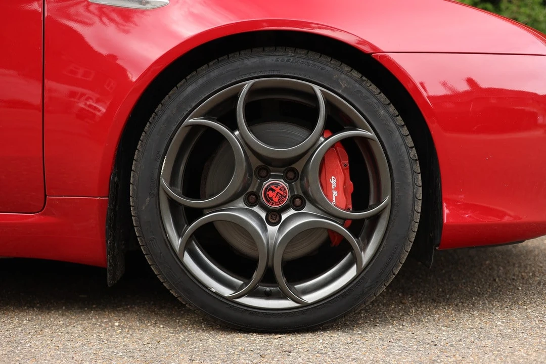 2008 Alfa Romeo - Image 14 of 30
