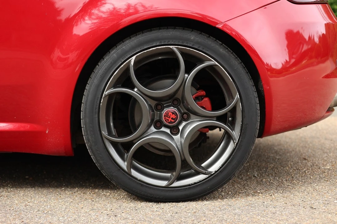 2008 Alfa Romeo - Image 16 of 30