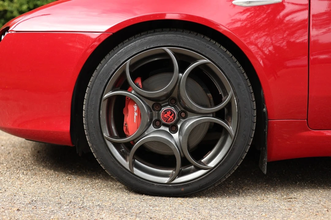 2008 Alfa Romeo - Image 17 of 30