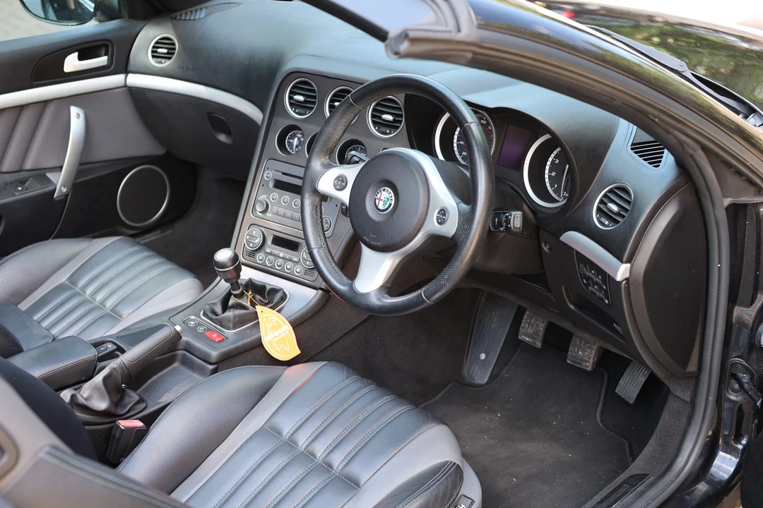 2008 Alfa Romeo - Image 8 of 30