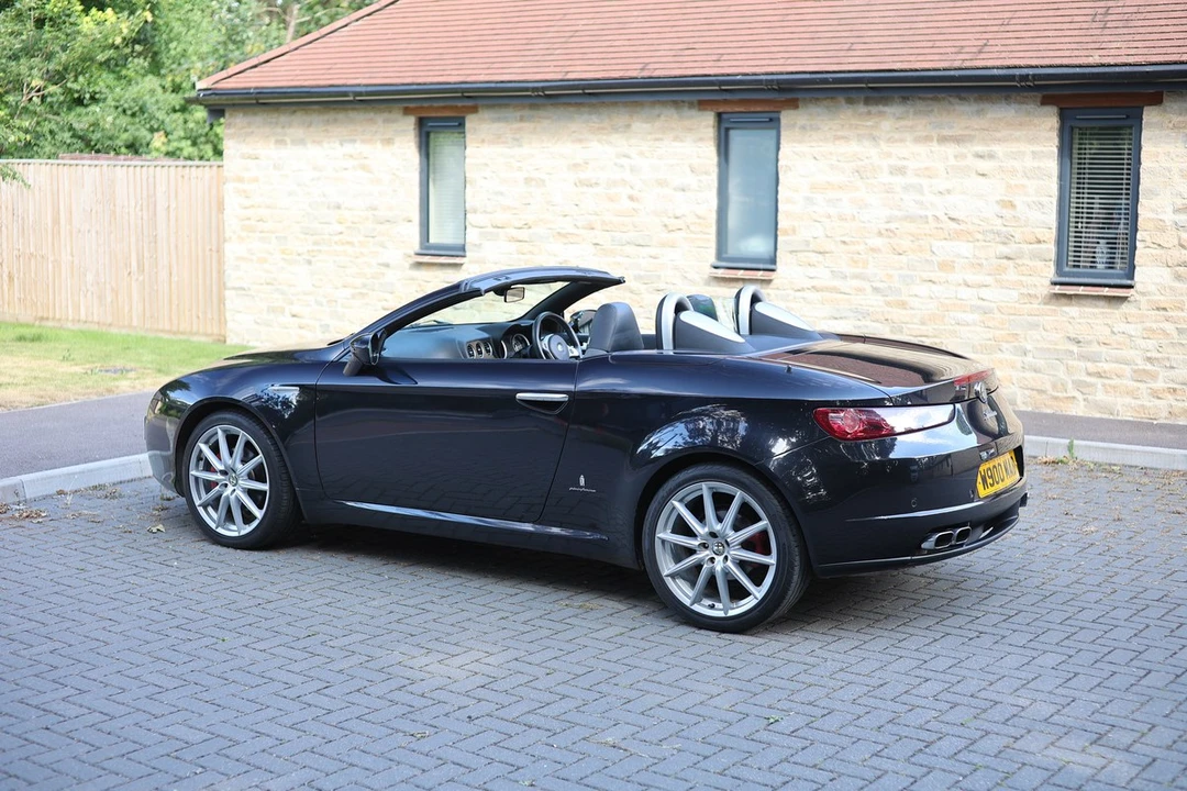 2008 Alfa Romeo - Image 25 of 30