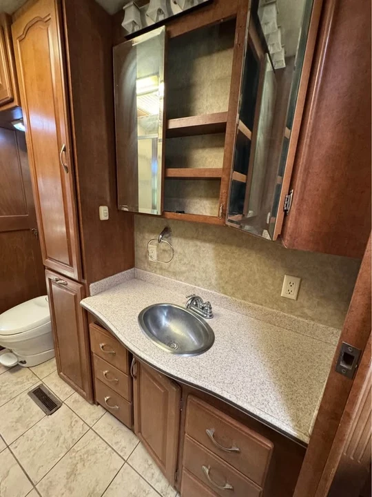 2008 Alfa Leisure RVs - Image 19 of 19