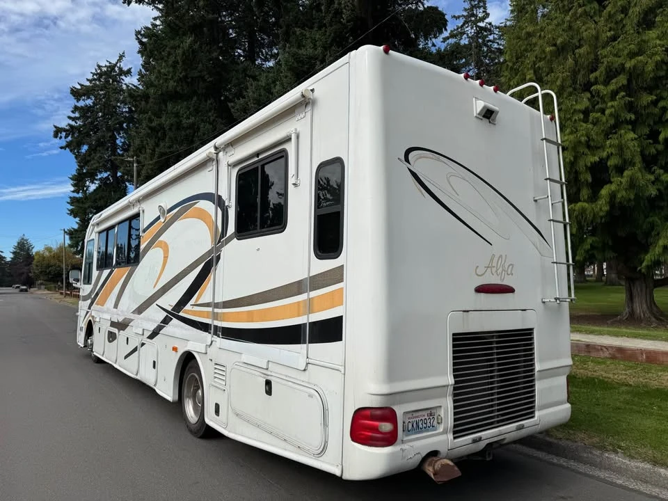 2008 Alfa Leisure RVs - Image 7 of 20