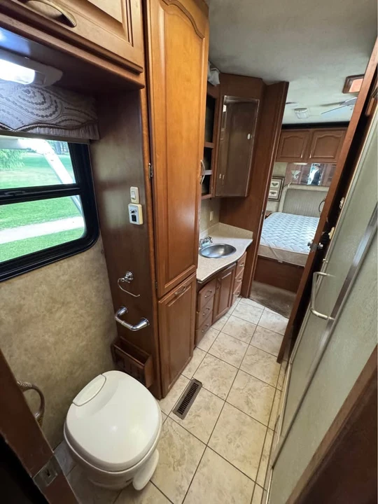 2008 Alfa Leisure RVs - Image 13 of 20