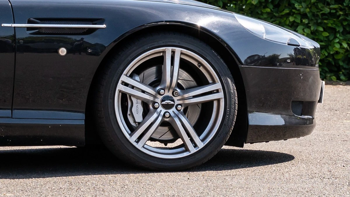 2008 Aston Martin DB9 - Image 10 of 30