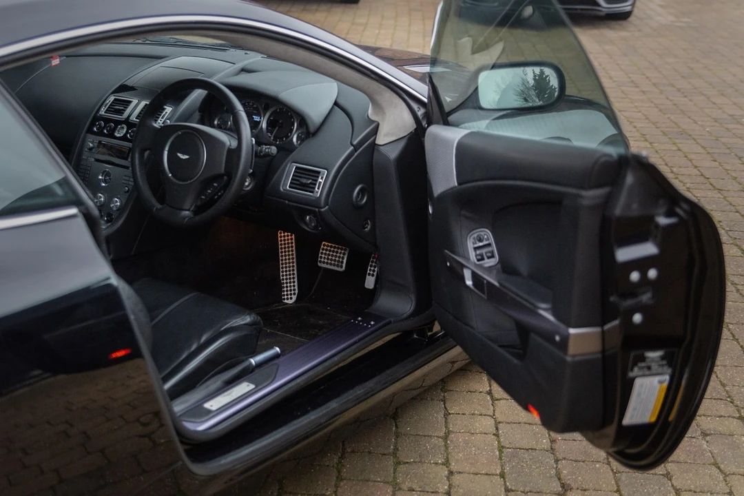 2008 Aston Martin DB9 - Image 19 of 30