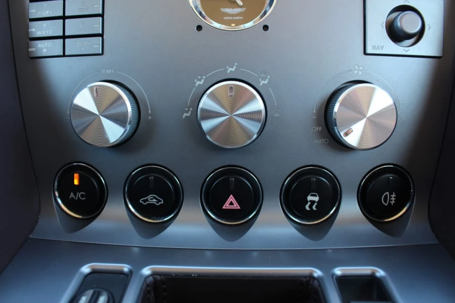 2008 Aston Martin DB9 - Image 23 of 31
