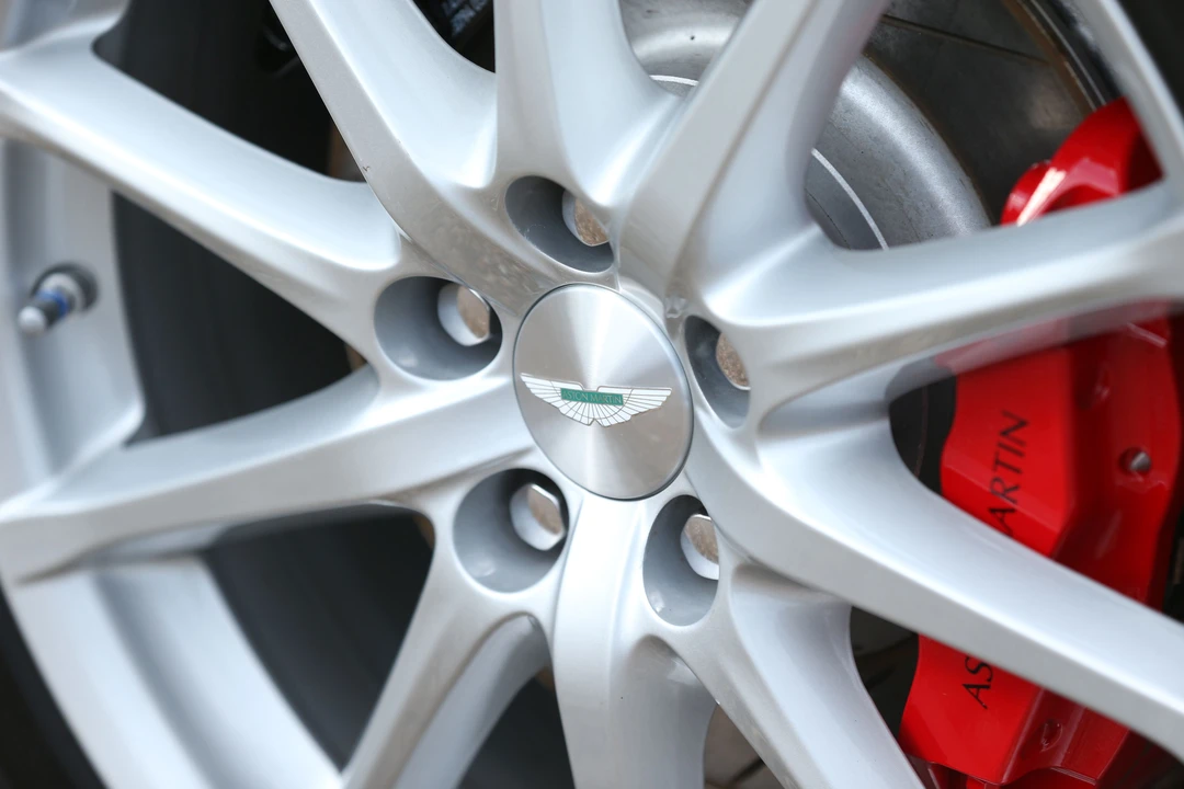 2008 Aston Martin DB9 - Image 19 of 23