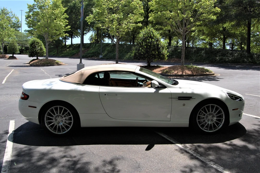 2008 Aston Martin DB9 - Image 17 of 31