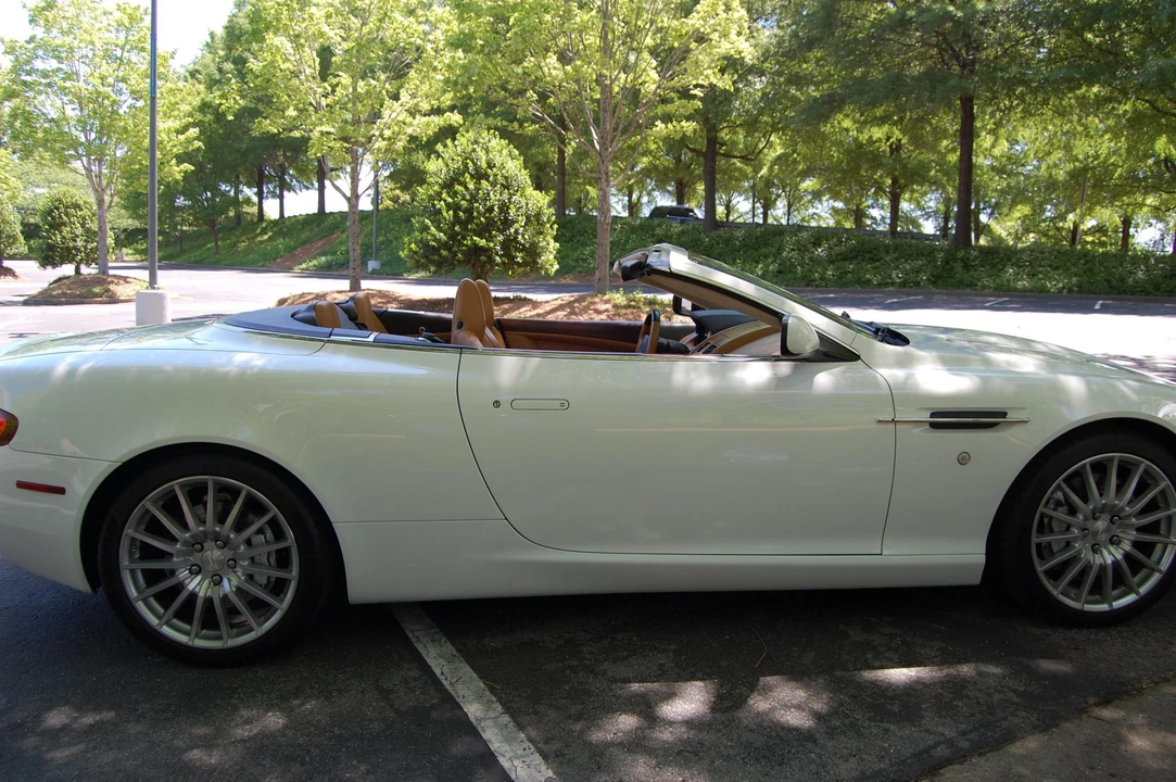 2008 Aston Martin DB9 - Image 19 of 31