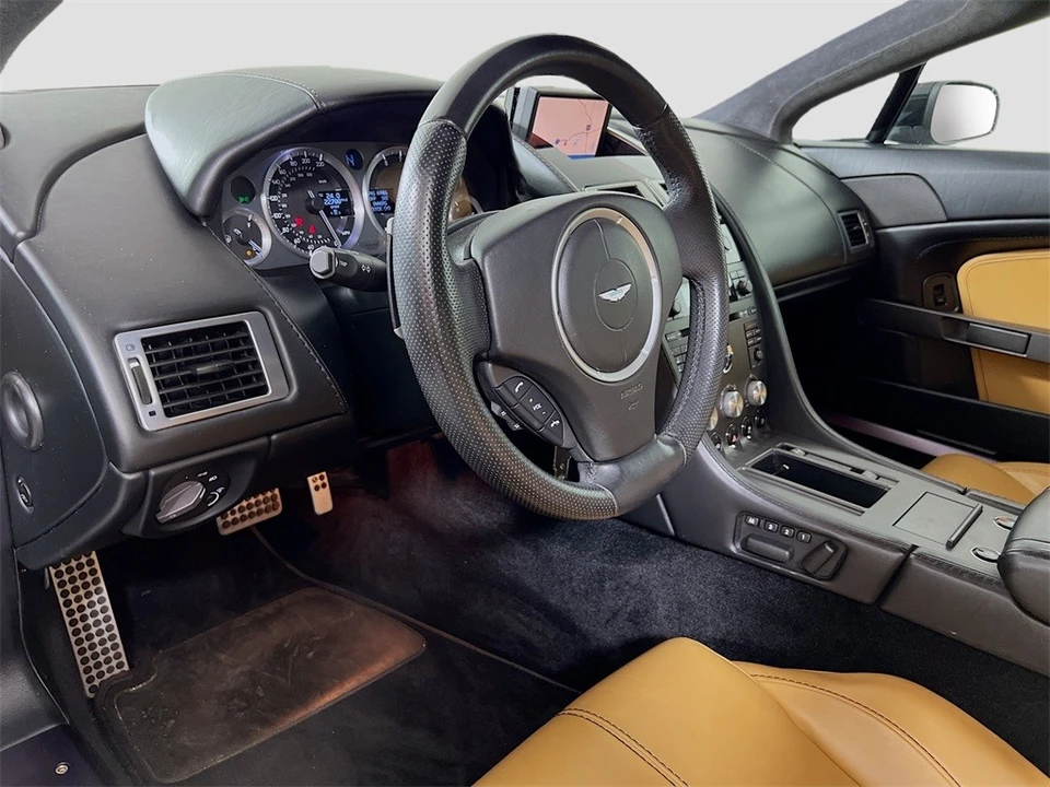 2008 Aston Martin V8 Vantage (2006-2017) - Image 9 of 12