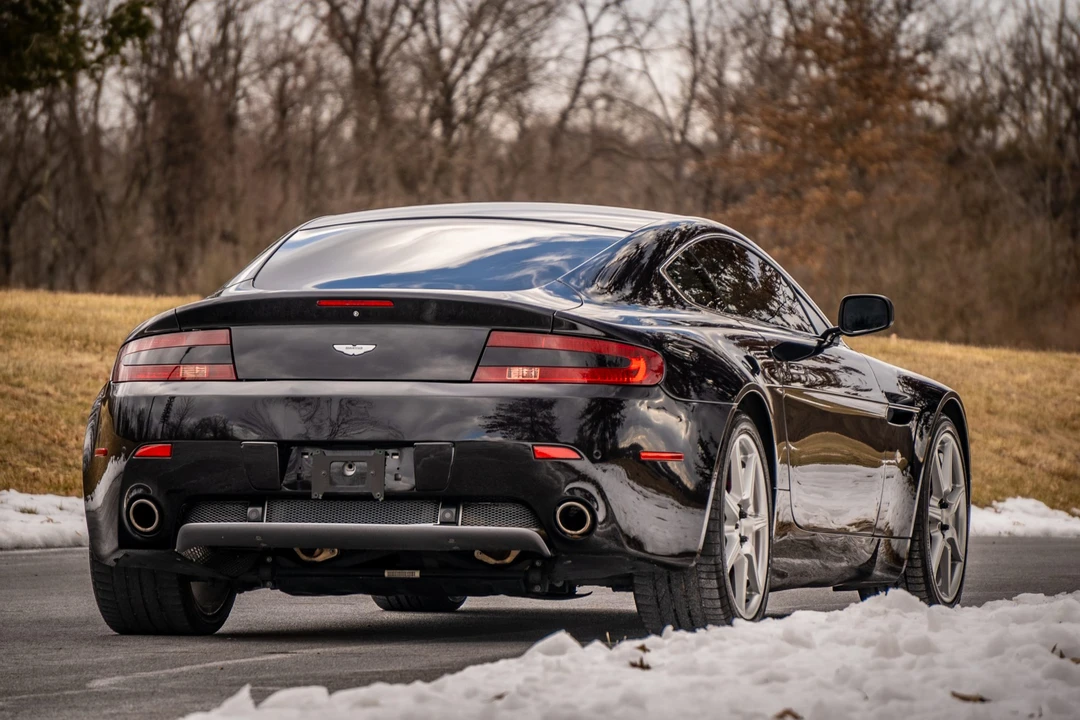 2008 Aston Martin V8 Vantage (2006-2017) - Image 27 of 31