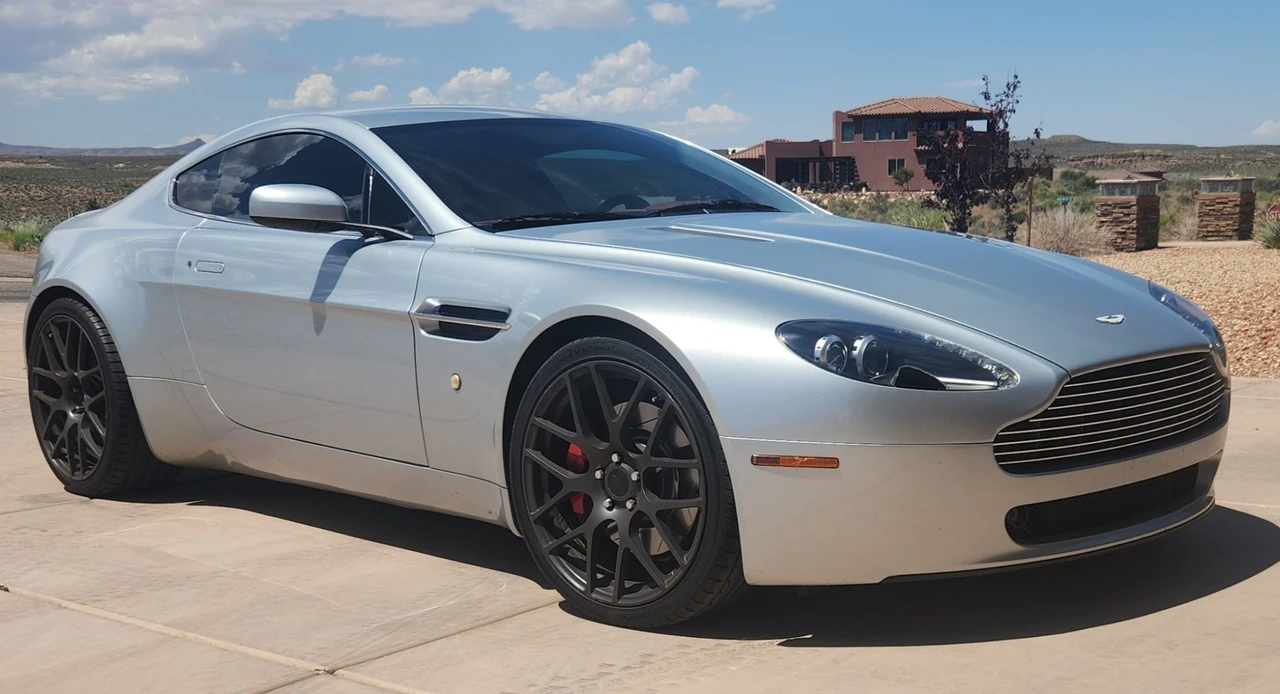 2008 Aston Martin V8 Vantage (2006-2017) - Image 13 of 31