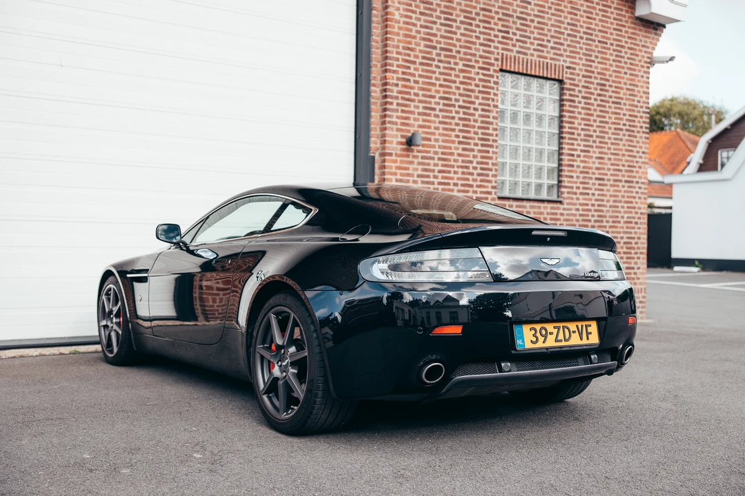 2008 Aston Martin V8 Vantage (2006-2017) - Image 5 of 31