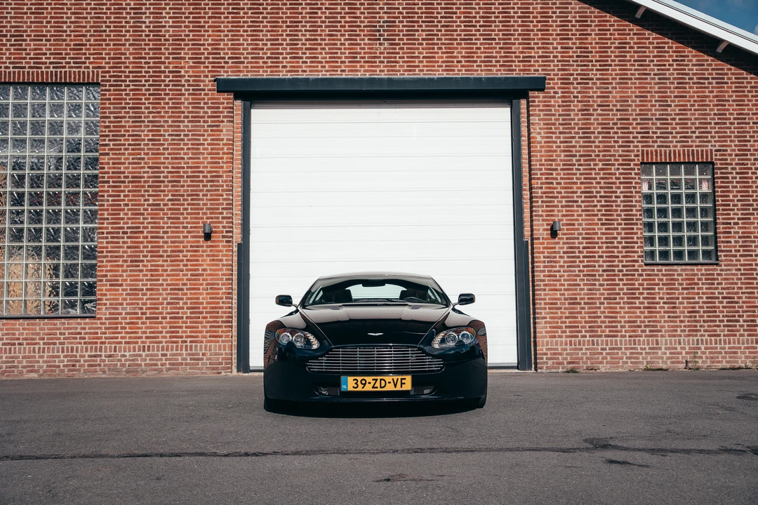 2008 Aston Martin V8 Vantage (2006-2017) - Image 2 of 31