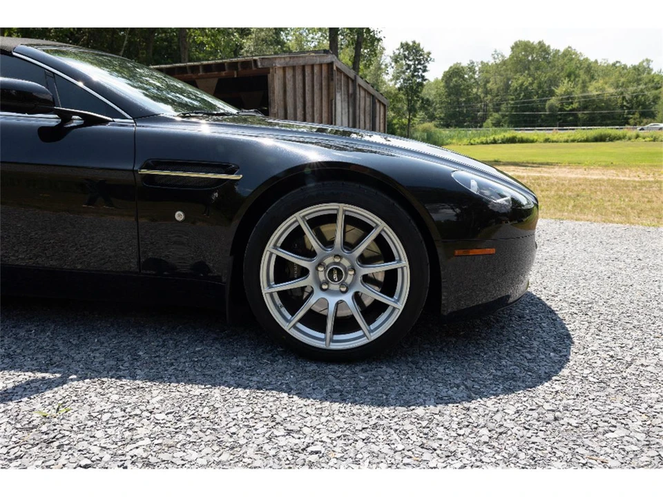 2008 Aston Martin Vantage - Image 19 of 31