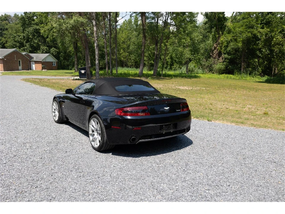 2008 Aston Martin Vantage - Image 11 of 31