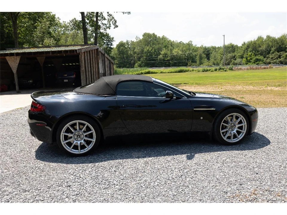 2008 Aston Martin Vantage - Image 16 of 31