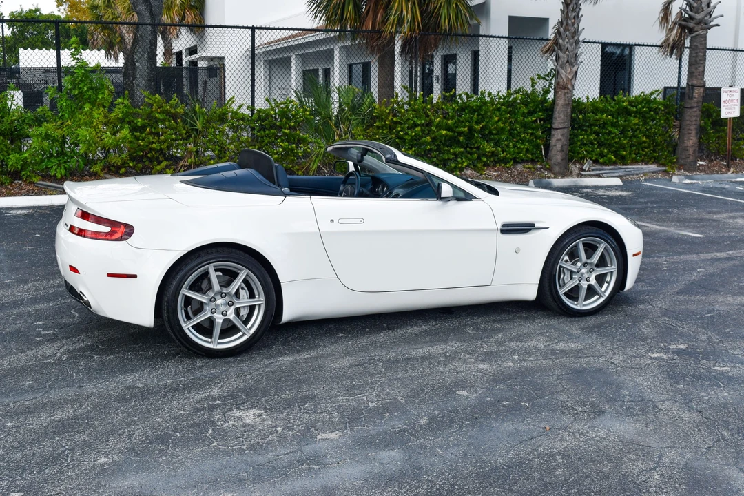 2008 Aston Martin V8 Vantage (2006-2017) - Image 30 of 31