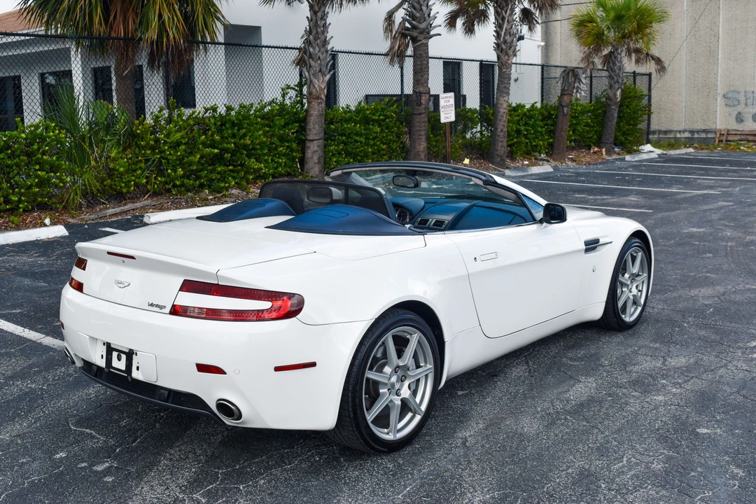 2008 Aston Martin V8 Vantage (2006-2017) - Image 24 of 31