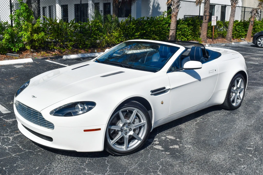 2008 Aston Martin V8 Vantage (2006-2017) - Image 3 of 31