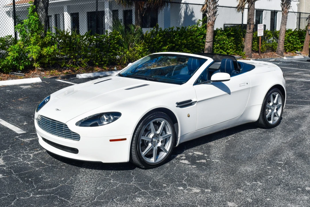 2008 Aston Martin V8 Vantage (2006-2017) - Image 5 of 31