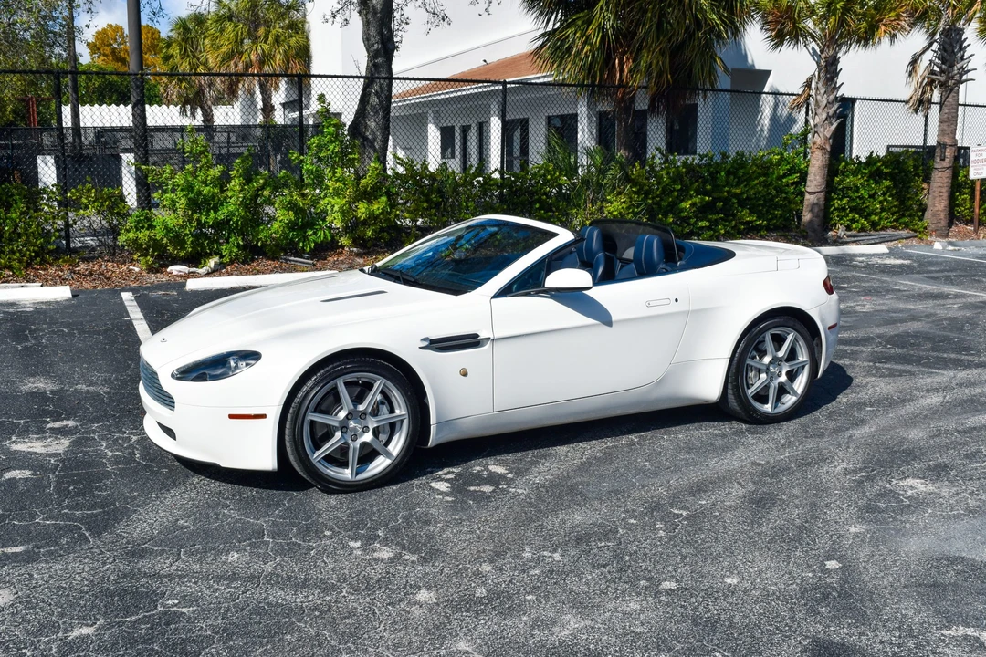 2008 Aston Martin V8 Vantage (2006-2017) - Image 9 of 31