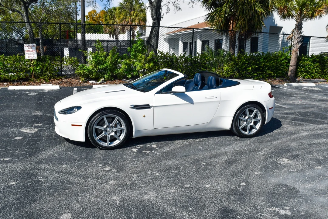 2008 Aston Martin V8 Vantage (2006-2017) - Image 10 of 31