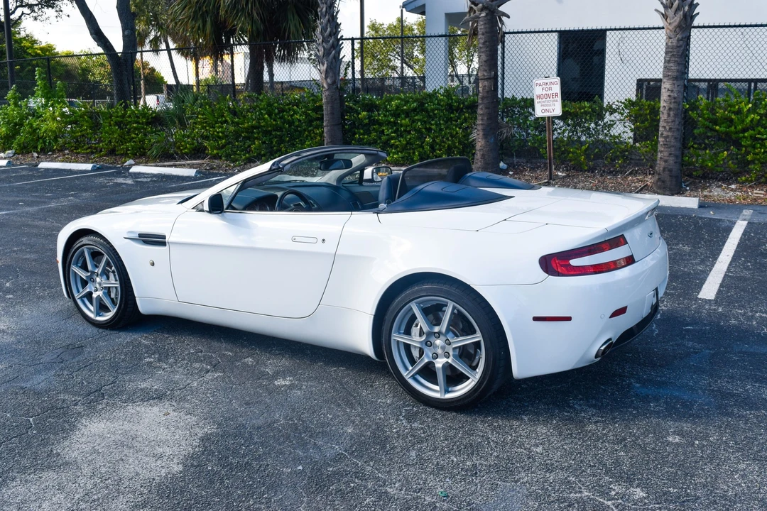 2008 Aston Martin V8 Vantage (2006-2017) - Image 17 of 31