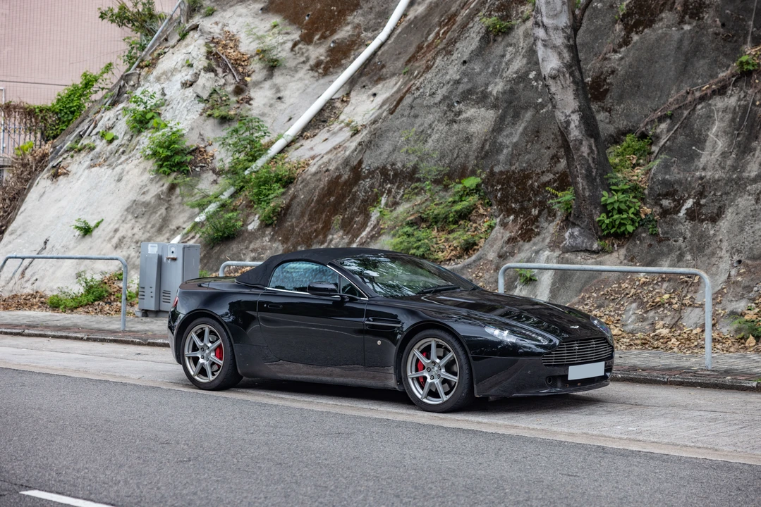 2008 Aston Martin V8 Vantage (2006-2017) - Image 9 of 31