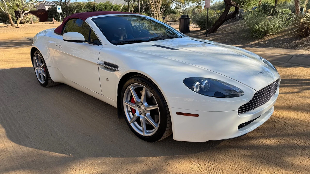 2008 Aston Martin V8 Vantage (2006-2017) - Image 29 of 31