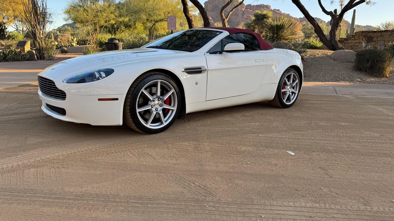 2008 Aston Martin V8 Vantage (2006-2017) - Image 22 of 31