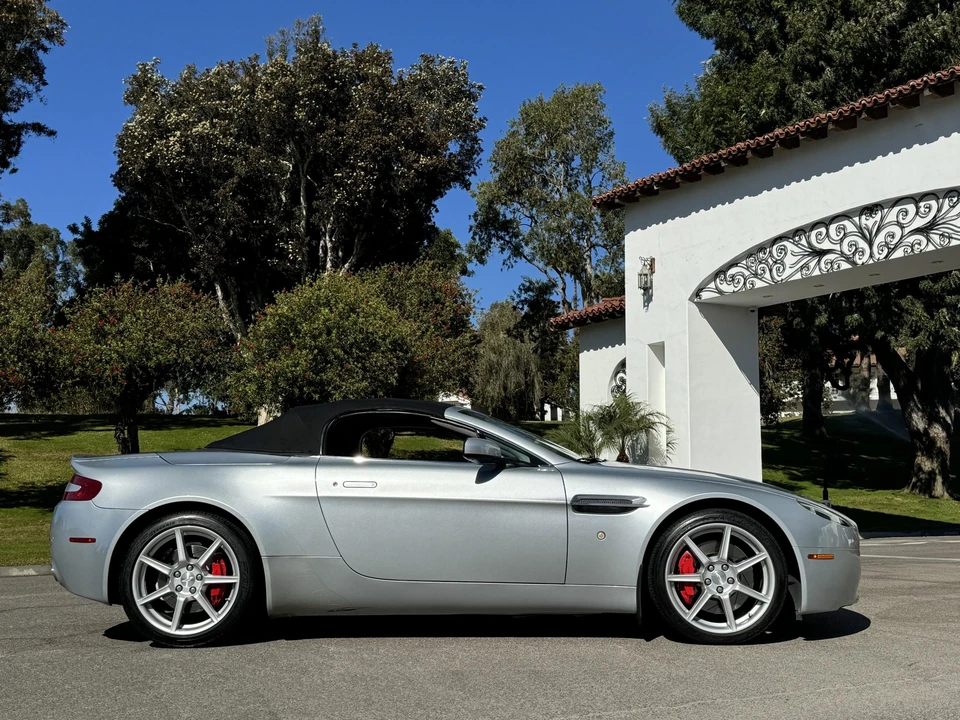 2008 Aston Martin V8 Vantage (2006-2017) - Image 30 of 31