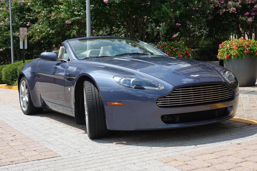2008 Aston Martin V8 Vantage (2006-2017) - Image 2 of 3