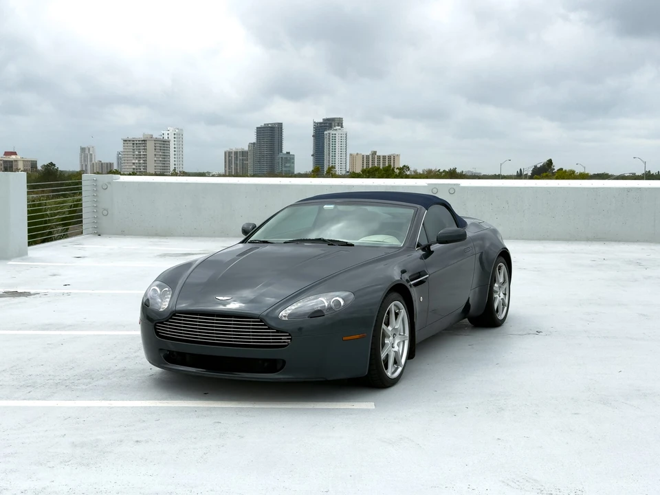 2008 Aston Martin V8 Vantage (2006-2017) - Image 17 of 31