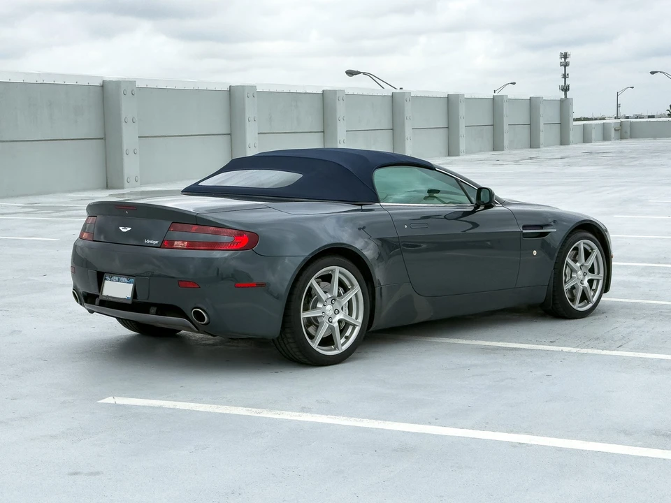 2008 Aston Martin V8 Vantage (2006-2017) - Image 24 of 31