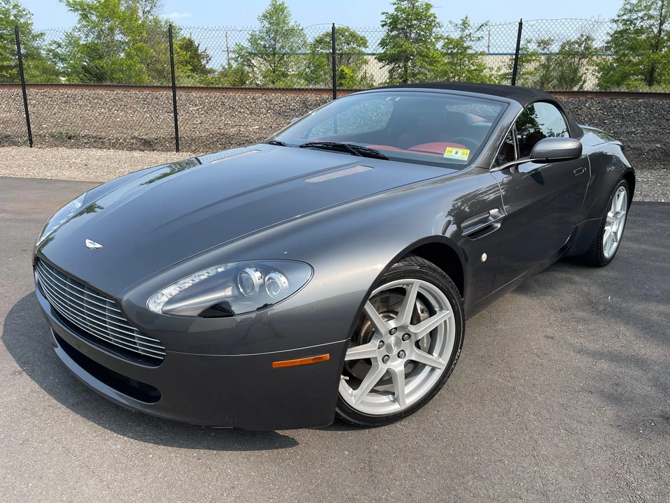 2008 Aston Martin V8 Vantage (2006-2017) - Image 13 of 31