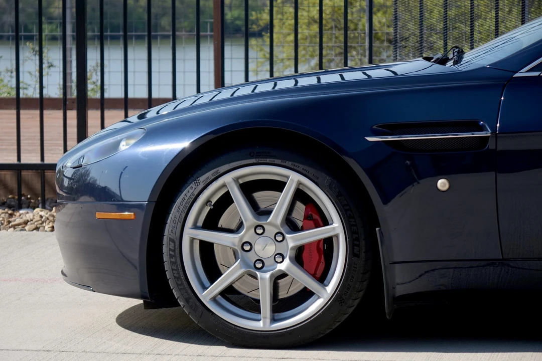 2008 Aston Martin V8 Vantage (2006-2017) - Image 29 of 31