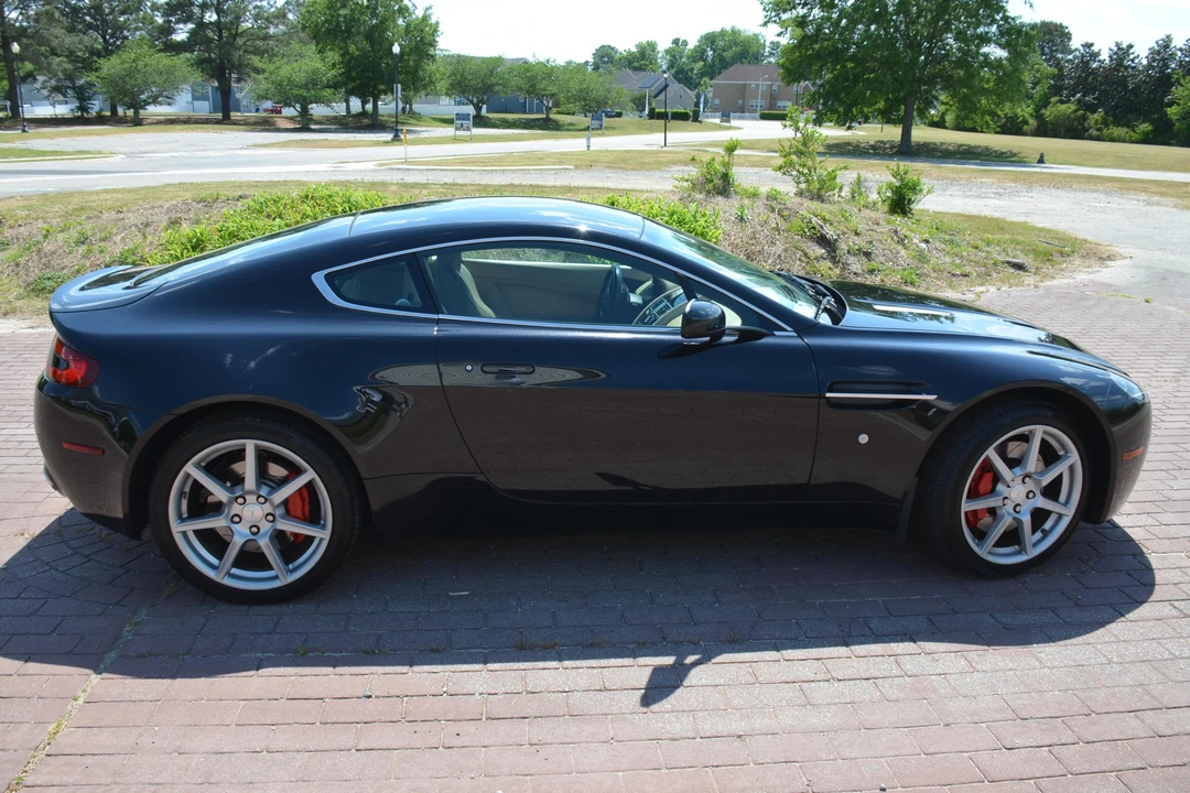 2008 Aston Martin V8 Vantage (2006-2017) - Image 3 of 11