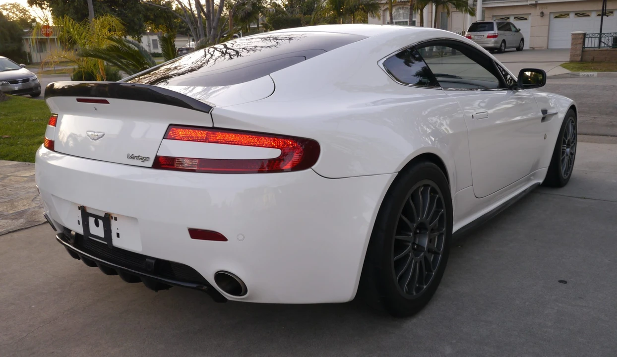 2008 Aston Martin V8 Vantage (2006-2017) - Image 11 of 31